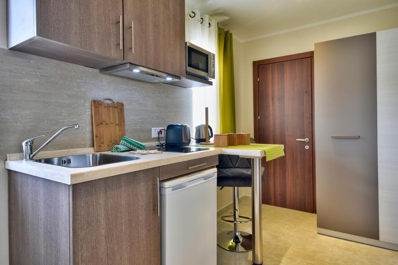 Gasthuis Central Suites St. Julian'S *